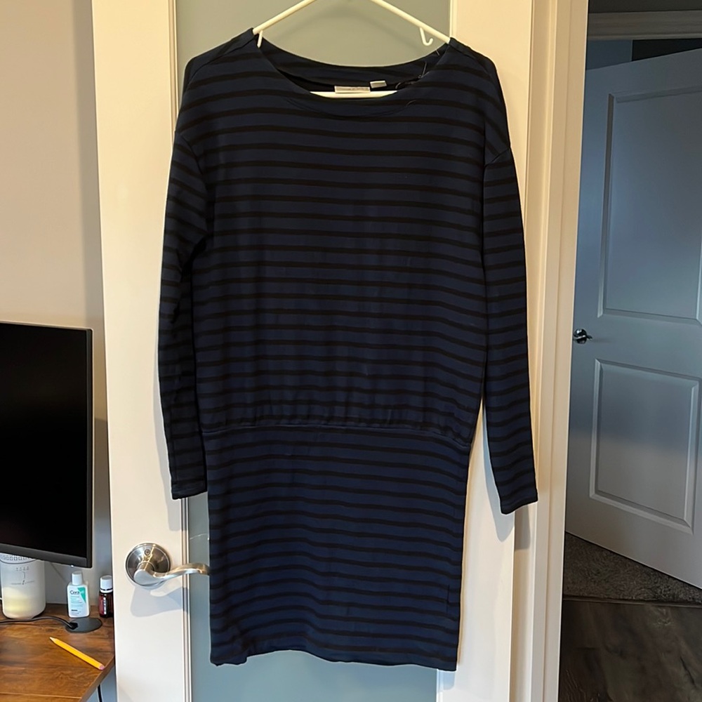 Kenar Size Small navy blue/black striped dress